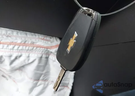 2020 Chevrolet Trax Fwd Ls z USA, uszkodzony, nr VIN KL7CJKSB4LB317418